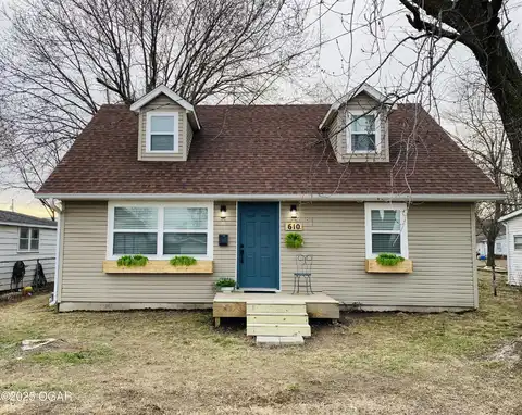 610 N Elliott Street, Webb City, MO 64870