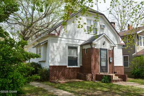1221 Morgan Avenue, Parsons, KS 67357