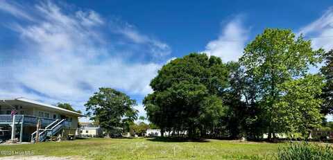 3100 Bowling Street SW, Supply, NC 28462