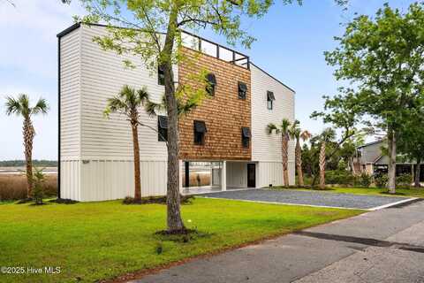 509 Norton Street, Oak Island, NC 28465