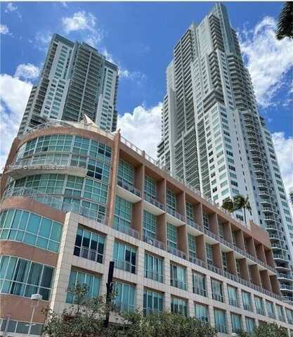 253 NE 2nd St, Miami, FL 33132