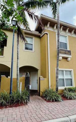 2851 W Prospect Rd, Tamarac, FL 33309