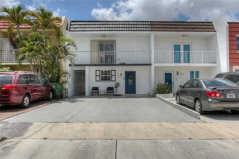 834 W 80th Pl, Hialeah, FL 33014