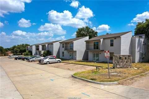 2000 Kazmeier, Bryan, TX 77802