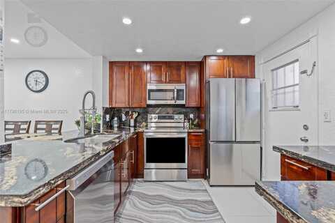 301 NE 14th Ave, Hallandale Beach, FL 33009