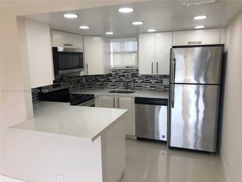 8290 Lake Dr, Doral, FL 33166
