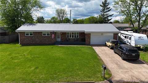 103 Lynn Avenue, Eldon, MO 65026