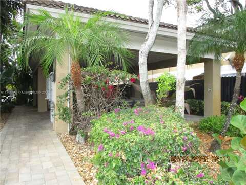 4802 Washington St, Hollywood, FL 33021