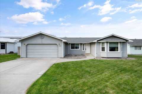 1208 W 43rd Court, Kennewick, WA 99337
