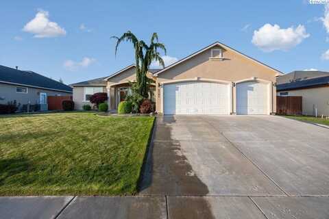 8701 W Clearwater Pl, Kennewick, WA 99336