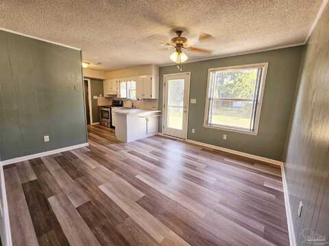 7014 Esther St, Pensacola, FL 32506