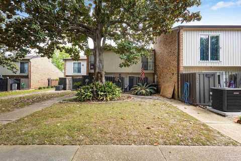 4810 Huron Dr, Pensacola, FL 32507
