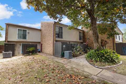 4810 Huron Dr, Pensacola, FL 32507