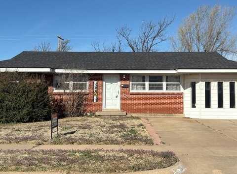 2619 Navajo Rd, Pampa, TX 79065