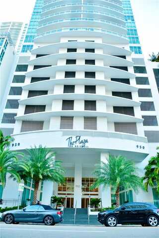 950 Brickell Bay, Miami, FL 33131