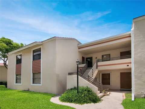 9823 NW 3rd Ct, Plantation, FL 33324