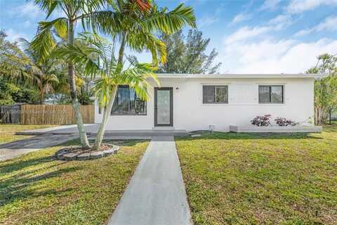 3241 SW 40th Ave, West Park, FL 33023
