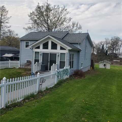 13305 Lakeview Drive, Carlton, NY 14571