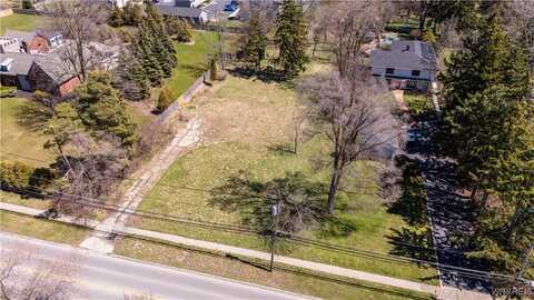 180 S Forest Road, Amherst, NY 14221