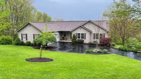 1689 Harlan Road, Lucas, OH 44843