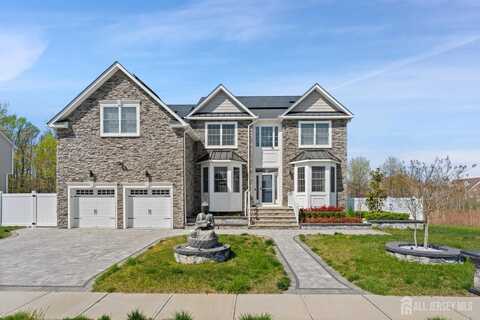 2 Hitching Post Place, Monroe, NJ 08831