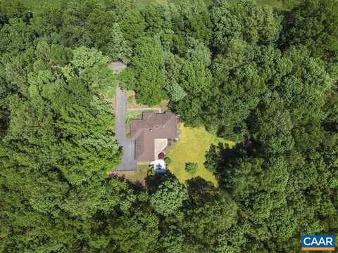 18220 GREGORY DR, GORDONSVILLE, VA 22942