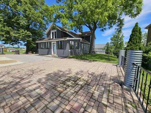 4464 S Whitnall Ave, Milwaukee, WI 53225