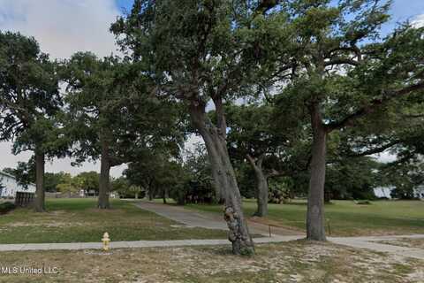 1274 Beach Boulevard, Biloxi, MS 39532