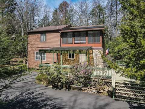 19 Big Pine Dr Drive, Albrightsville, PA 18210