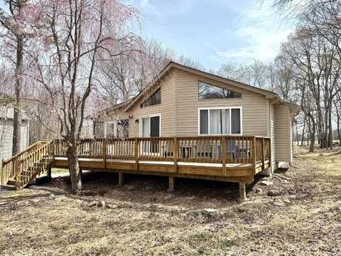28 Lang Lane, Albrightsville, PA 18210