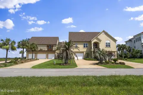 1332 Poki Place, Diamondhead, MS 39525