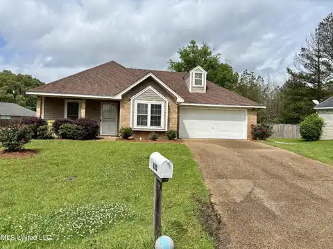 420 Vining Court, Byram, MS 39272