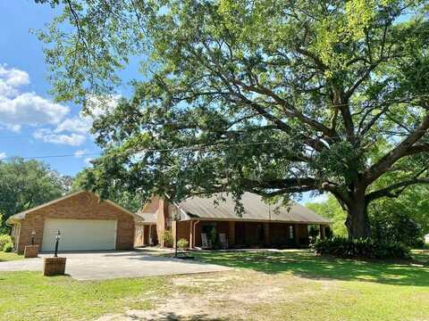 104 Baucum Road, Carriere, MS 39426