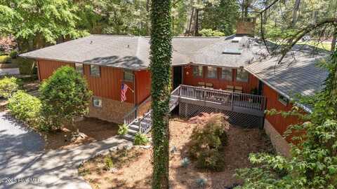 40 Inverness Road, Pinehurst, NC 28374