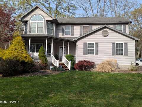 590 Henrys Crossing Road, Cresco, PA 18326