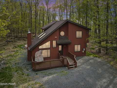 9 Roamingwood Road, Lake Ariel, PA 18436
