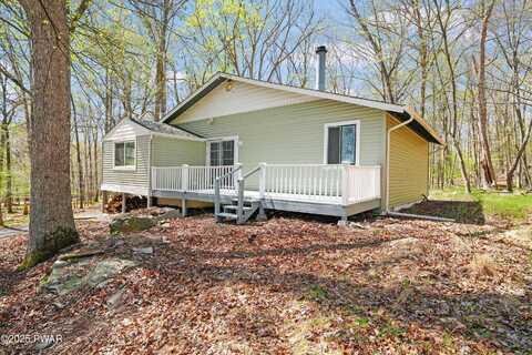 109 Grossbeak Court, Bushkill, PA 18324