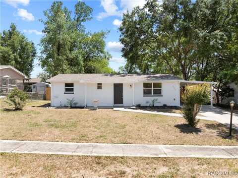 2224 W Greenway Place, Citrus Springs, FL 34434