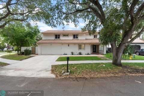 12200 Garden Dr, Hollywood, FL 33026