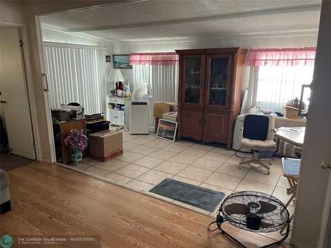 8630 SW 23rd Pl, Davie, FL 33324