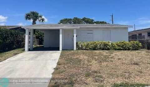 1104 W 24th St, Riviera Beach, FL 33404