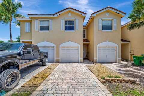 6376 Landings Way, Tamarac, FL 33321