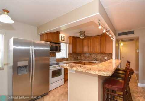 357 Saxony H, Delray Beach, FL 33446