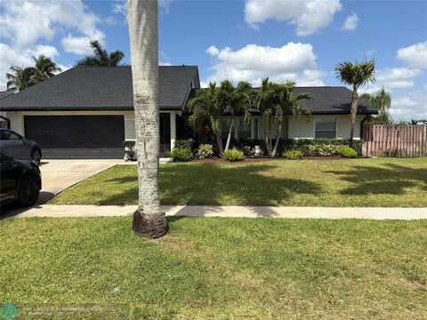 5154 E Woodstone Circle, Greenacres, FL 33463