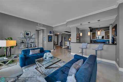 2625 NE 14th Ave, Wilton Manors, FL 33334