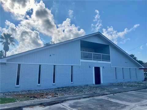 1508 S Young Street, Rockport, TX 78382