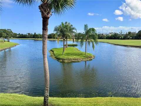 43 Plantation Drive, Vero Beach, FL 32966