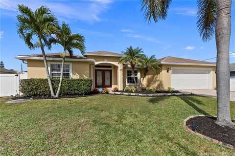 3820 SW Haines Street, Port Saint Lucie, FL 34953