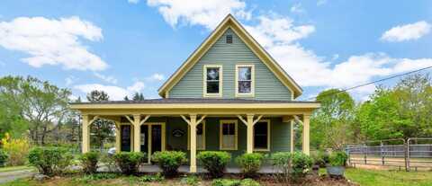 137 Plymouth Street, Carver, MA 02330