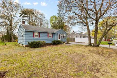 74 Fearing Street, Buzzards Bay, MA 02532